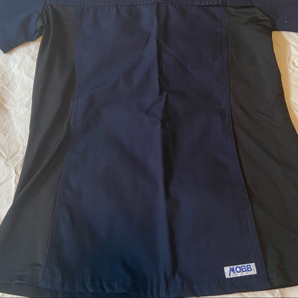 Mobb Navy and Black Scrub Top - Picture 2 of 2